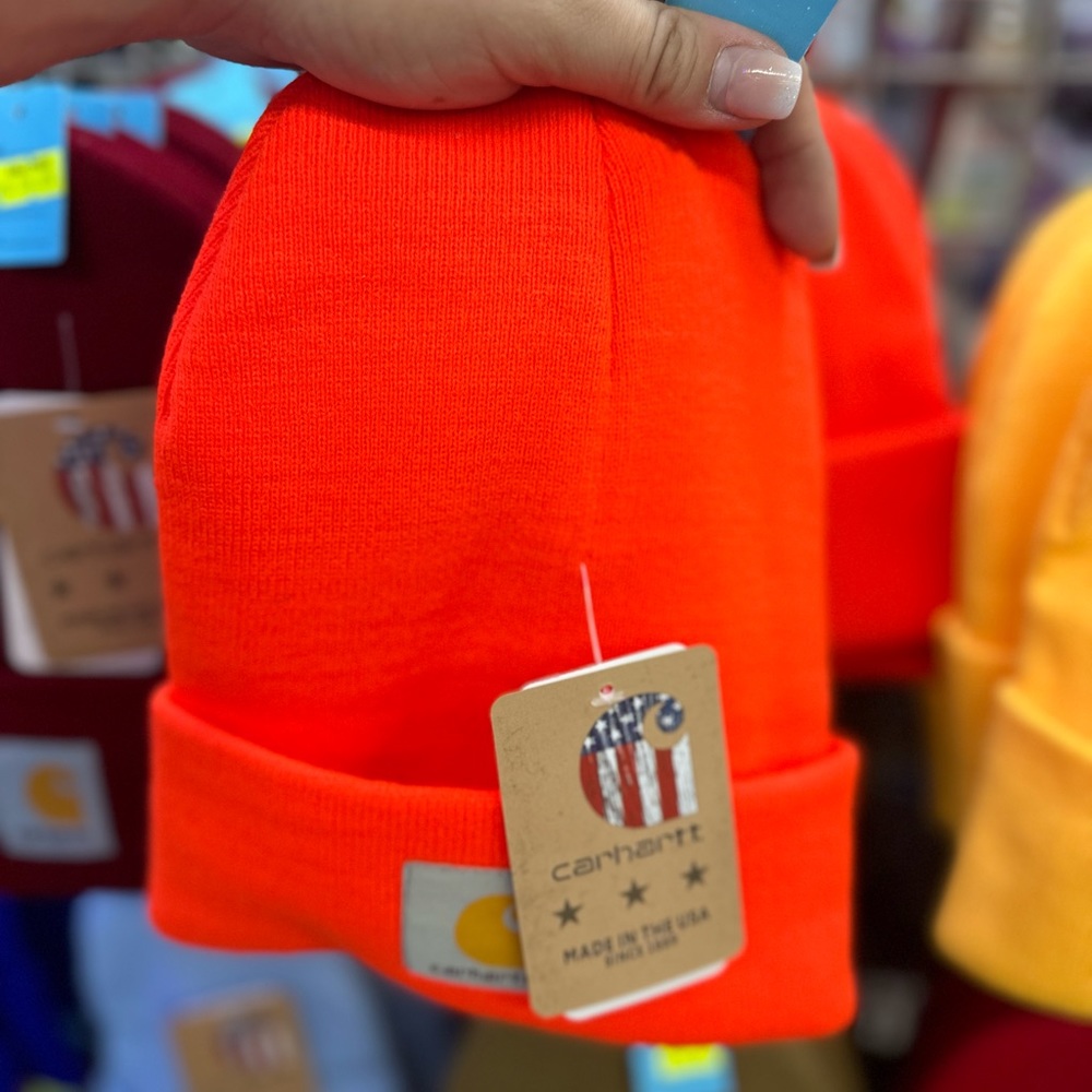 Neon Orange Carhartt Toque